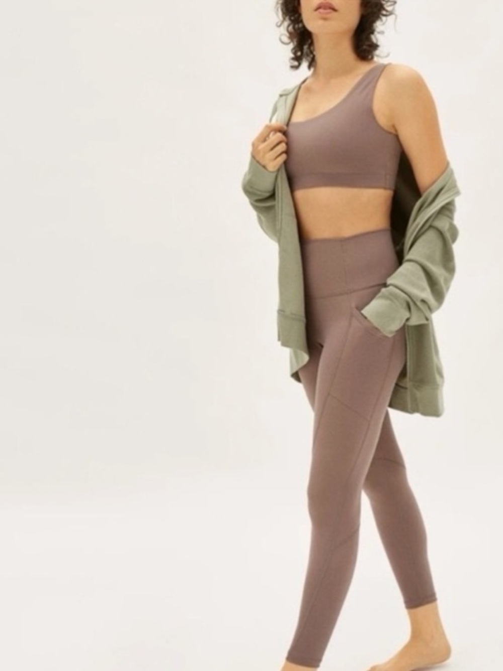 Athleta‎ salutation stash pocket 11 7/8 tight size small taupe